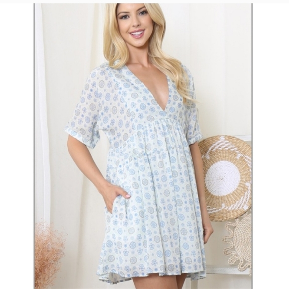 HERSY MEDALLION PRINT BABYDOLL DRESS M NWOT - Picture 11 of 13